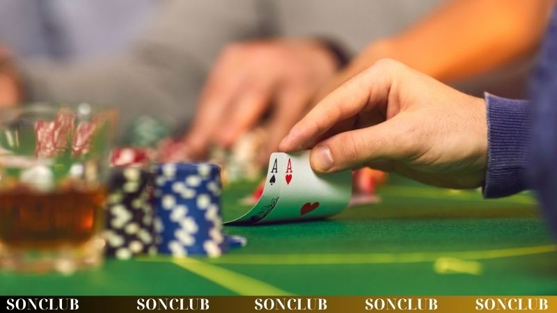 Giới thiệu về game bài Poker trực tuyến